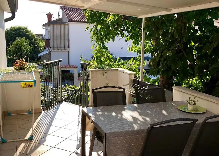 Corinne Garden Apartment Novigrad Istria