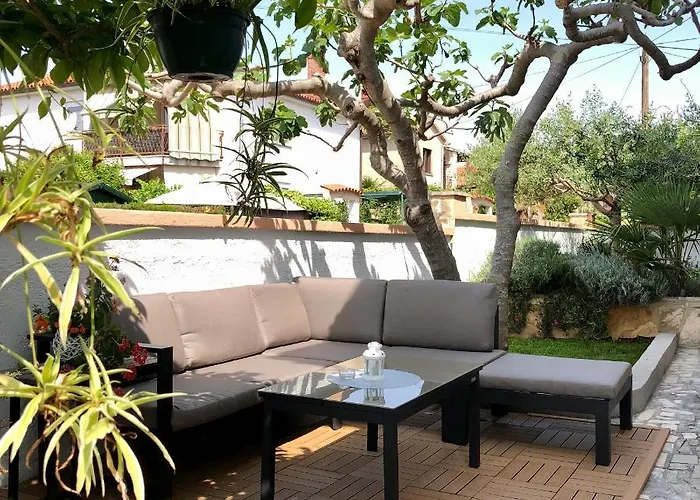 Corinne Garden Apartment Novigrad Istria
