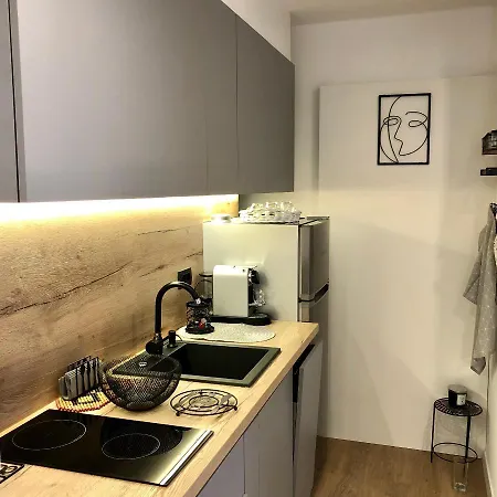 Apartamento Corinne Garden *