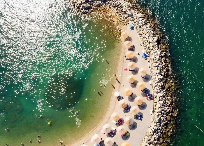 Corinne Garden Novigrad Istria